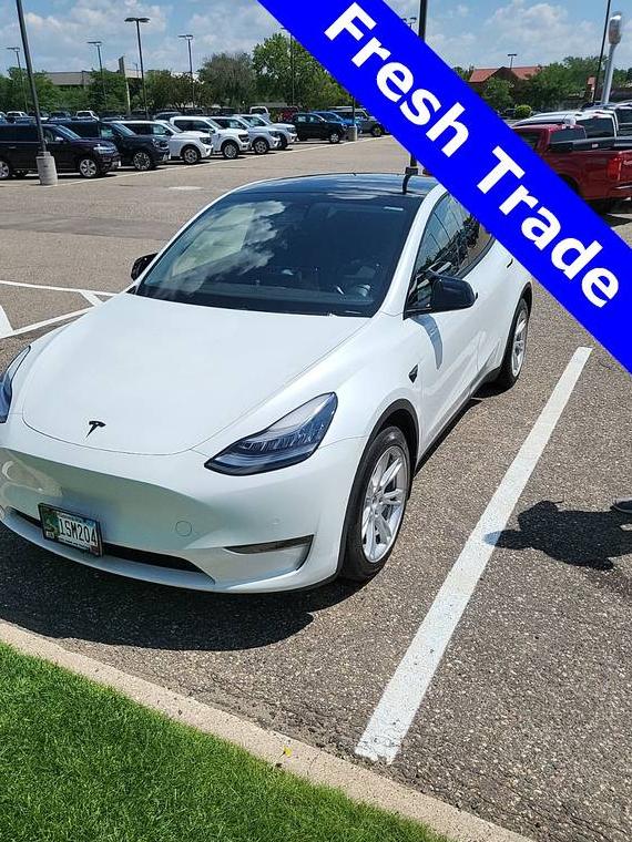 TESLA MODEL Y 2020 5YJYGDEEXLF026315 image